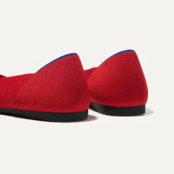 Rothy's The Point - Bright Red -Rothy's Shoes Store 002 Point BrightRed C 29ca3439 f02a 45bb aec7 c01124562689