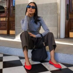 Rothy's The Daily Crossbody - Black Sand -Rothy's Shoes Store 005CatherineMoore cropped