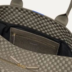 Rothy's The Weekender - Safari Green -Rothy's Shoes Store 029 Weekender SafariGreen PocketDetail 3328