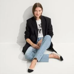 Rothy's The Square - Tuxedo -Rothy's Shoes Store 042 Square Tuxedo On Figure 1076