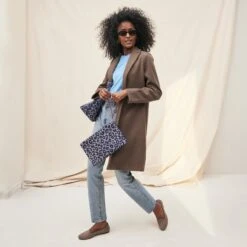 Rothy's The Lounge Loafer - Sparrow -Rothy's Shoes Store 086 LightweightTote IndigoCat OnFigure 3796