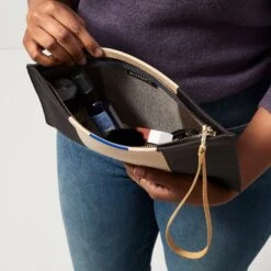 Rothy's The Wristlet - Ink And Ivory -Rothy's Shoes Store 093 Wristlet Ink Ivory G 6191