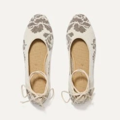 Rothy's The Square Wrap - Burnished Pearl