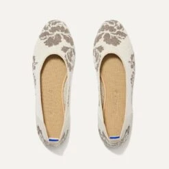 Rothy's The Square Wrap - Burnished Pearl -Rothy's Shoes Store 102 SquareWrap BurnishedPearl PrimaryOverhead 0316