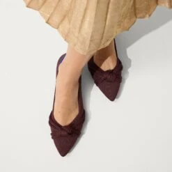 Rothy's The Knot Point II - Dark Chocolate -Rothy's Shoes Store 185 KnotPointII DarkChocolate On Figure v7255