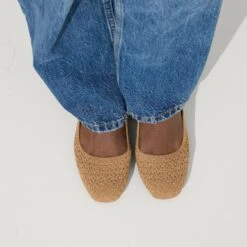 Rothy's The Max Square - Wren Crochet -Rothy's Shoes Store 210 MaxSquare WrenCrochet OnFigure 1686