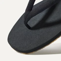 Rothy's The Flip Flop - Black -Rothy's Shoes Store 217 FlipFlop Black ToeDetail 4250