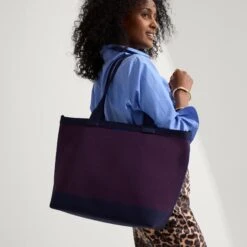 Rothy's The Lightweight Zip Tote - Dark Aubergine -Rothy's Shoes Store 224 LightweightZipTote DarkAubergine On Figure 10745