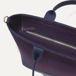 Rothy's The Lightweight Zip Tote - Dark Aubergine -Rothy's Shoes Store 224 LightweightZipTote DarkAubergine TopZipper 0881