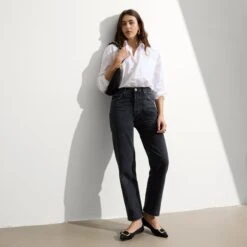 Rothy's The Emblem Point II - Black -Rothy's Shoes Store 271 EmblemPointII Black On Figure 0994